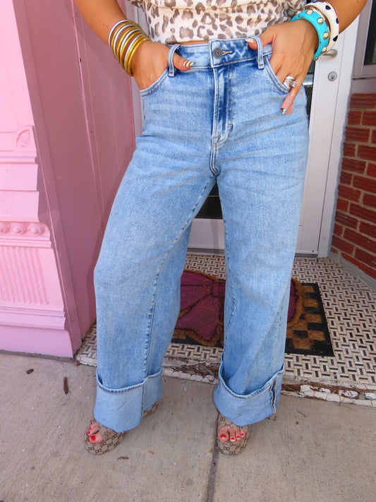 The Hidden Wide Leg Jeans in Light Wash